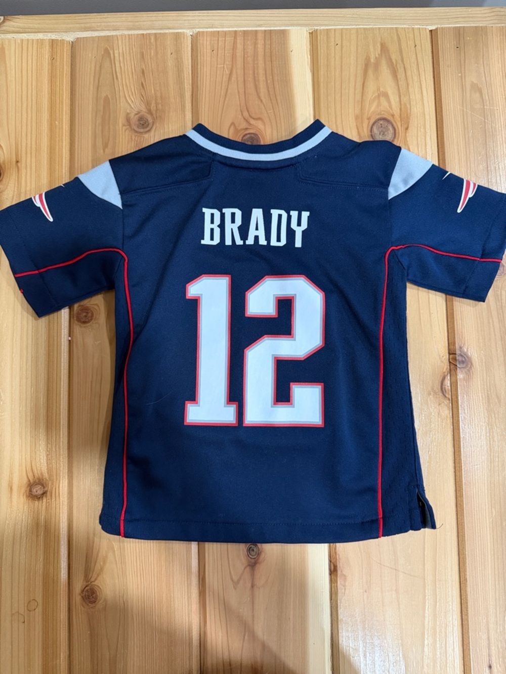 Tom Brady Patriots #12 Football Jersey 3T - Picture 2 of 2